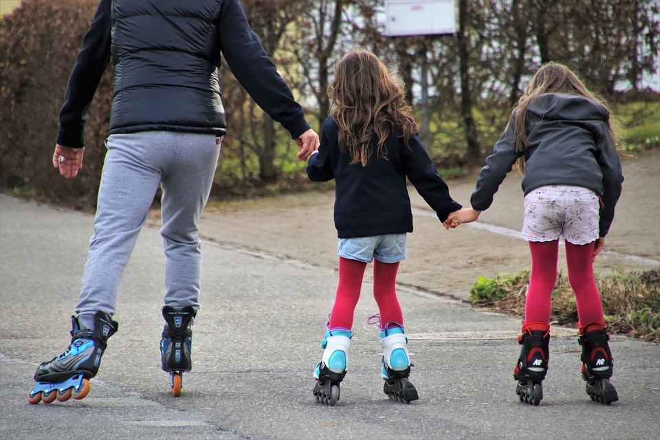 Comment choisir des roller ou patins à roulettes pour un enfant ?